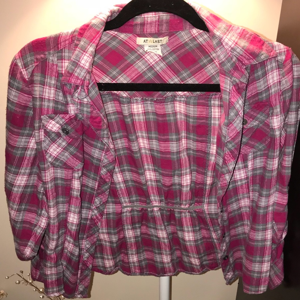Plaid shirt 🖤